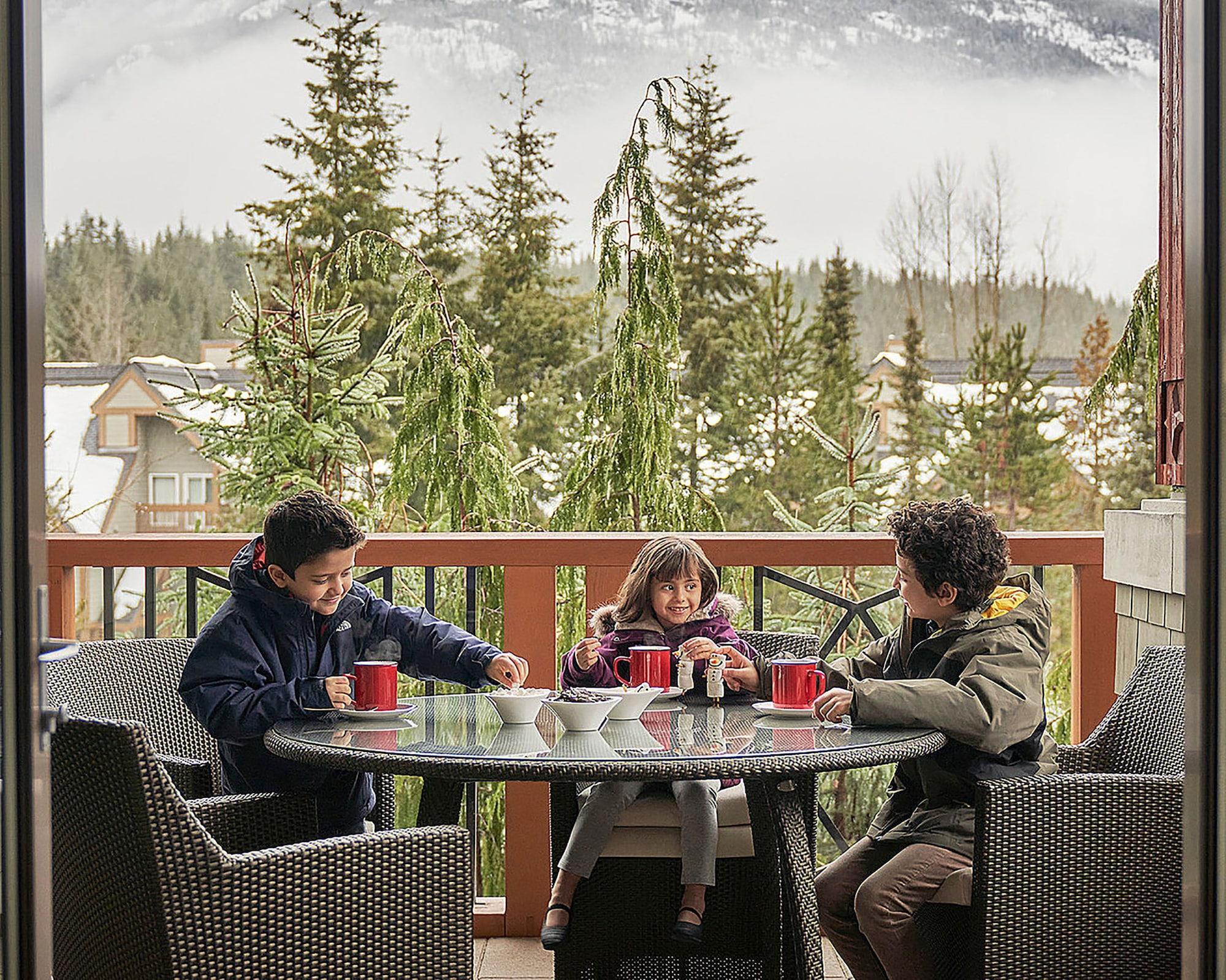 Four Seasons Resort Whistler Exteriör bild