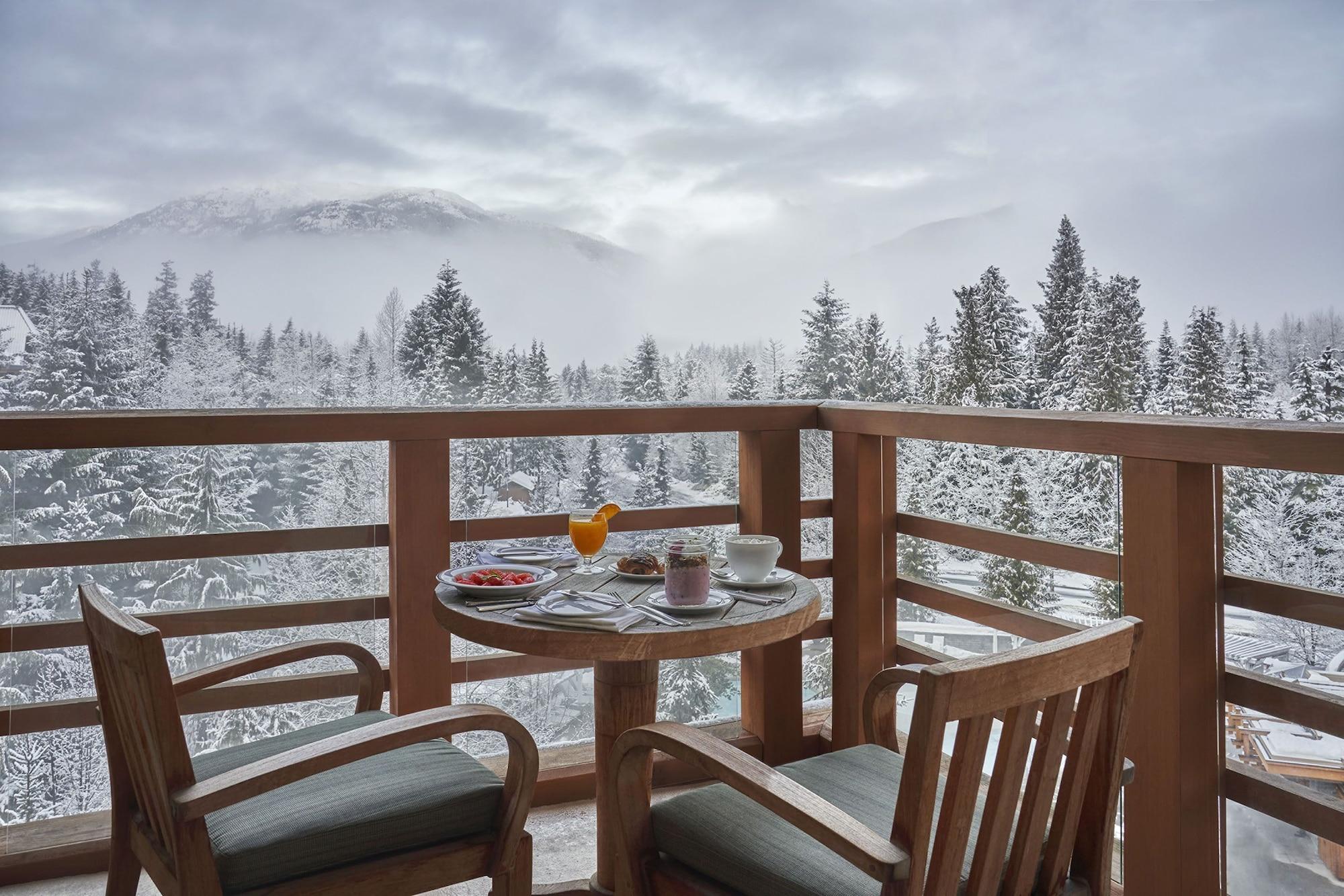 Four Seasons Resort Whistler Exteriör bild