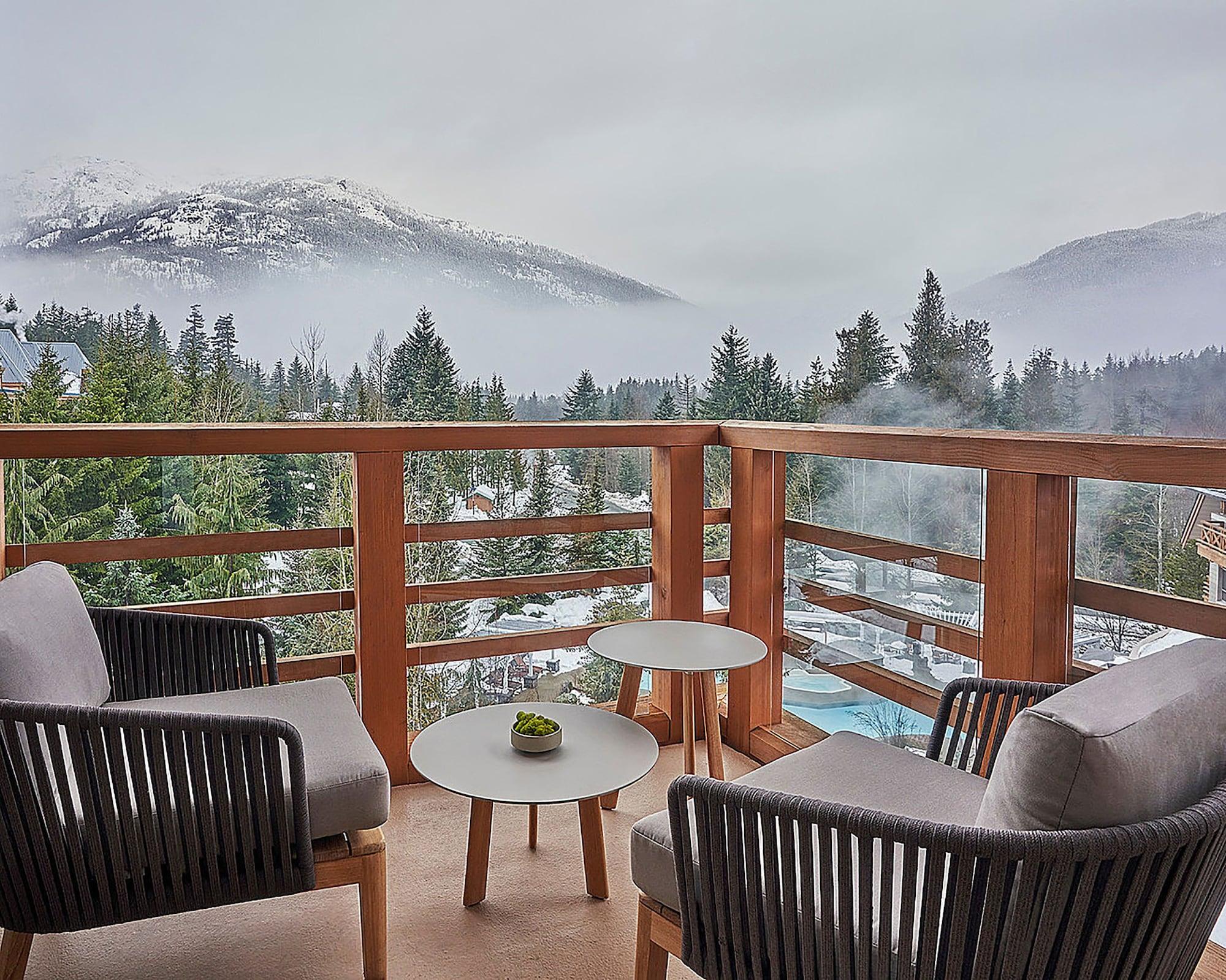 Four Seasons Resort Whistler Exteriör bild
